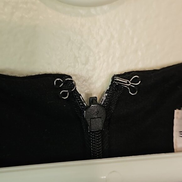 Nanette Lepore Dress Black lace Cap Sleeves w/hidden zip size 14 fit flare EUC - Picture 6 of 8